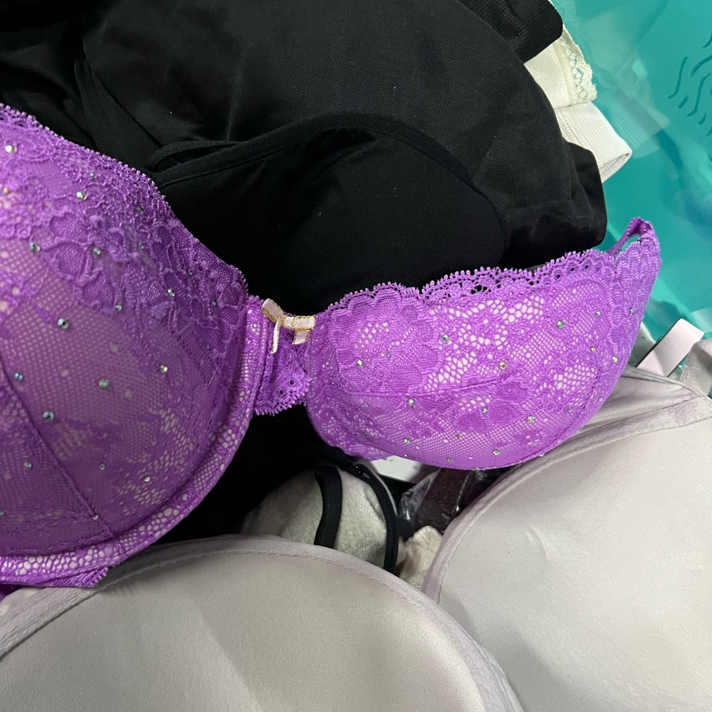 Victoria’s Secret Dream Angels Push-Up Purple Rhinestone Bra Size 36D